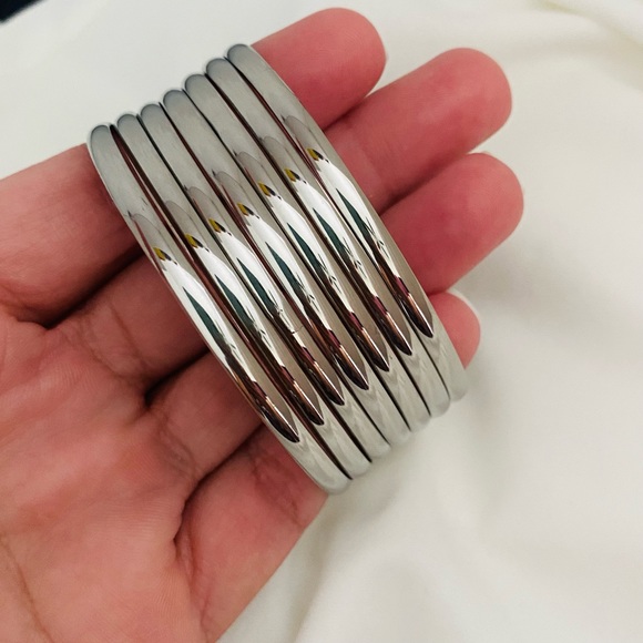 Silver Stacking Bangle, 7 Days Bangles - Picture 6 of 7
